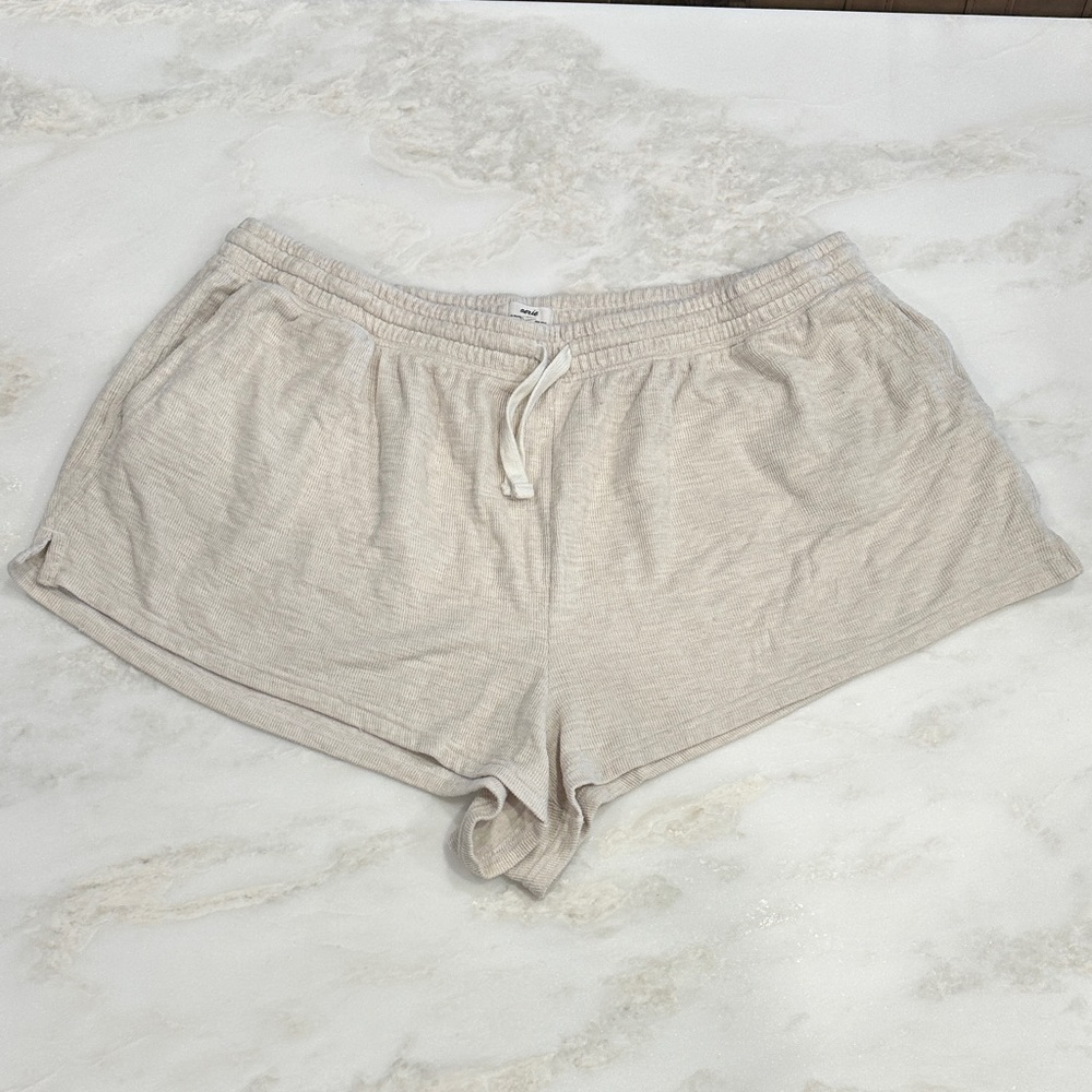 Aerie Cream Lounge Shorts Size XXL